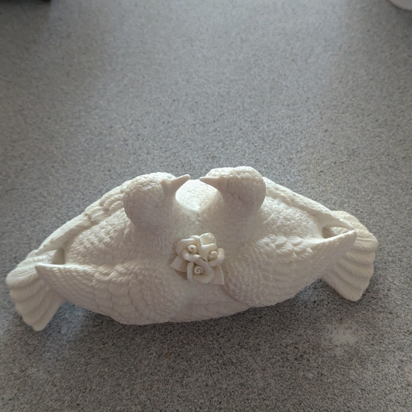 2 Doves Lidded Trinket Tray Dish by Albert Price Products - Picture 6 of 6